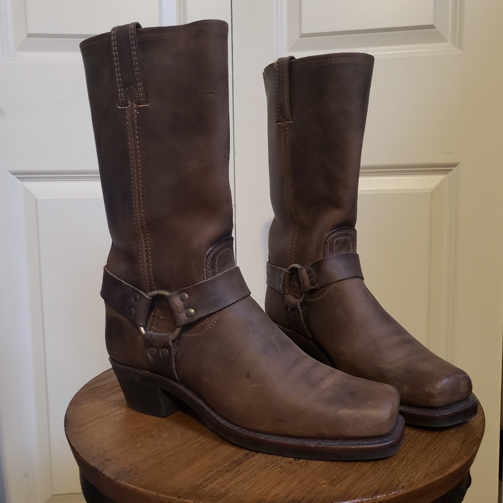 Frye harness cowgirl boots size 9